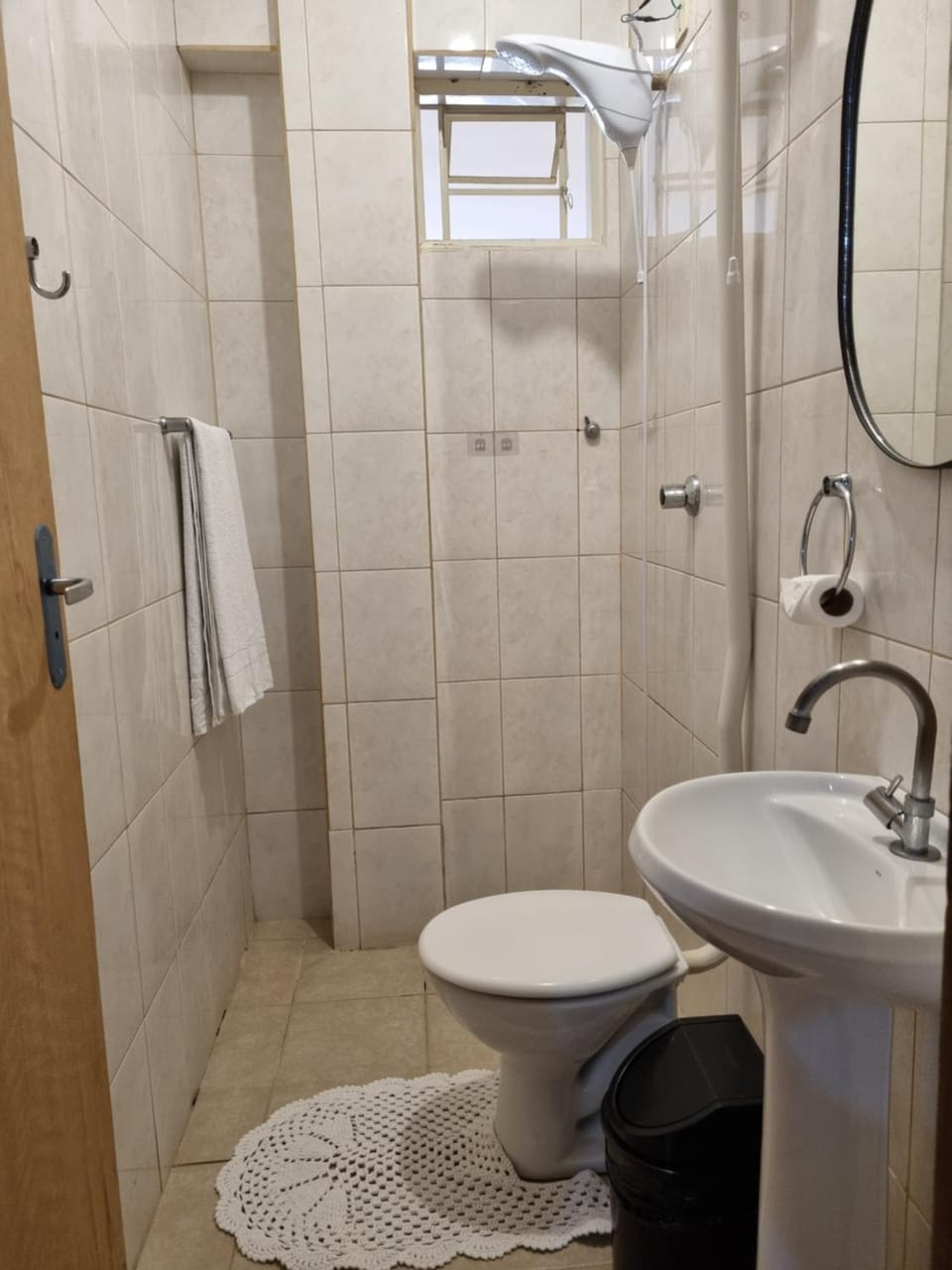 Suíte privativa com ar-condicionado e garagem Apartment in State of São Paulo