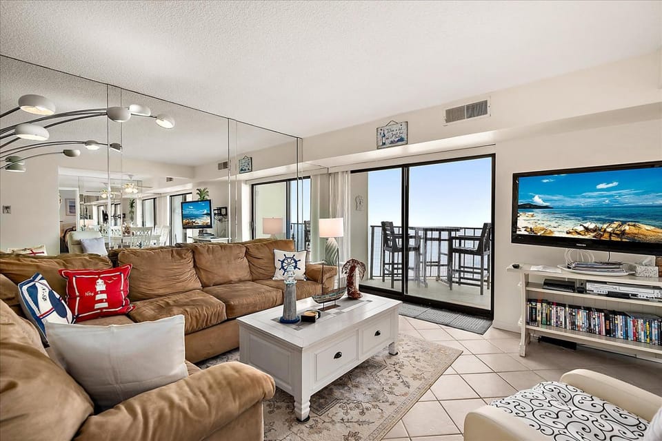 2 BR Condo With Sunrise and Sunset Views House in Ocean City