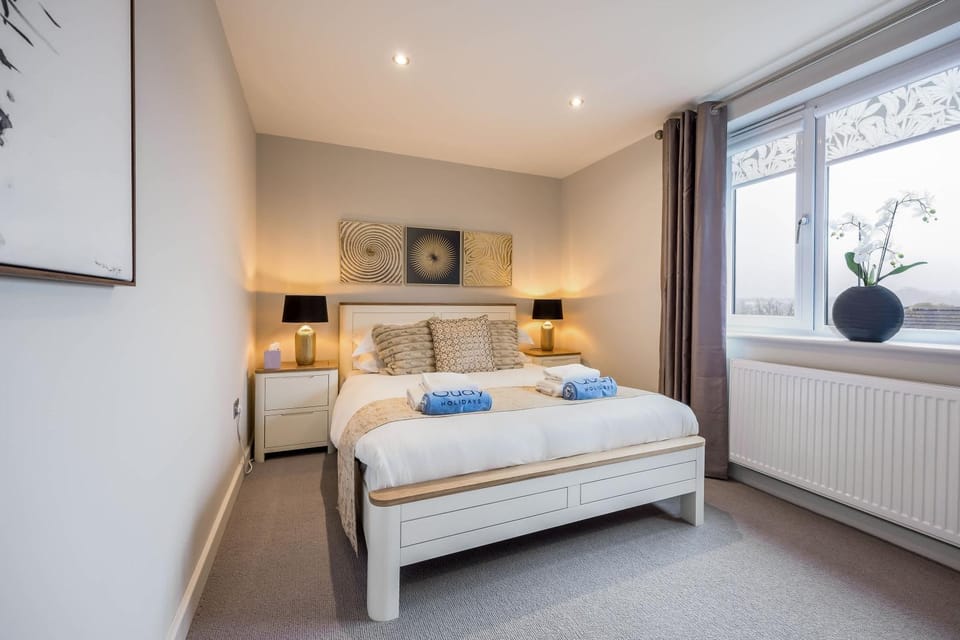 Going Coastal - Terrace with Views Towards the Inner Harbour Apartment in Poole