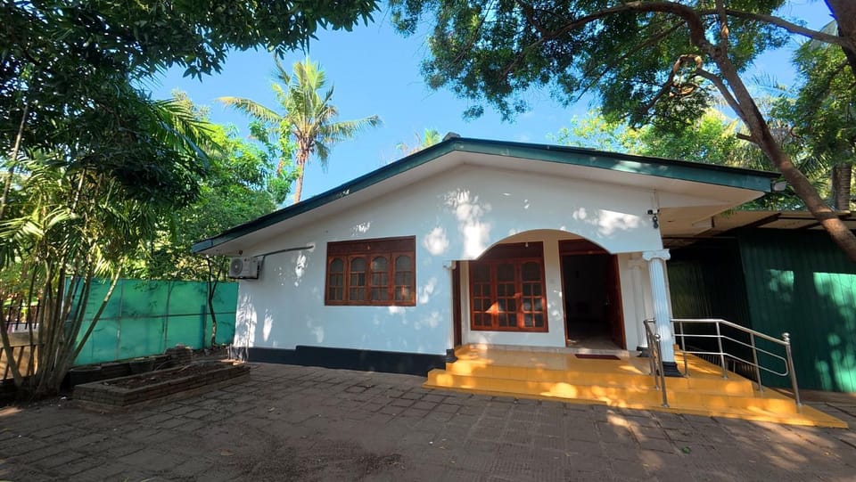 Shali Guest Bed and Breakfast in Sri Lanka