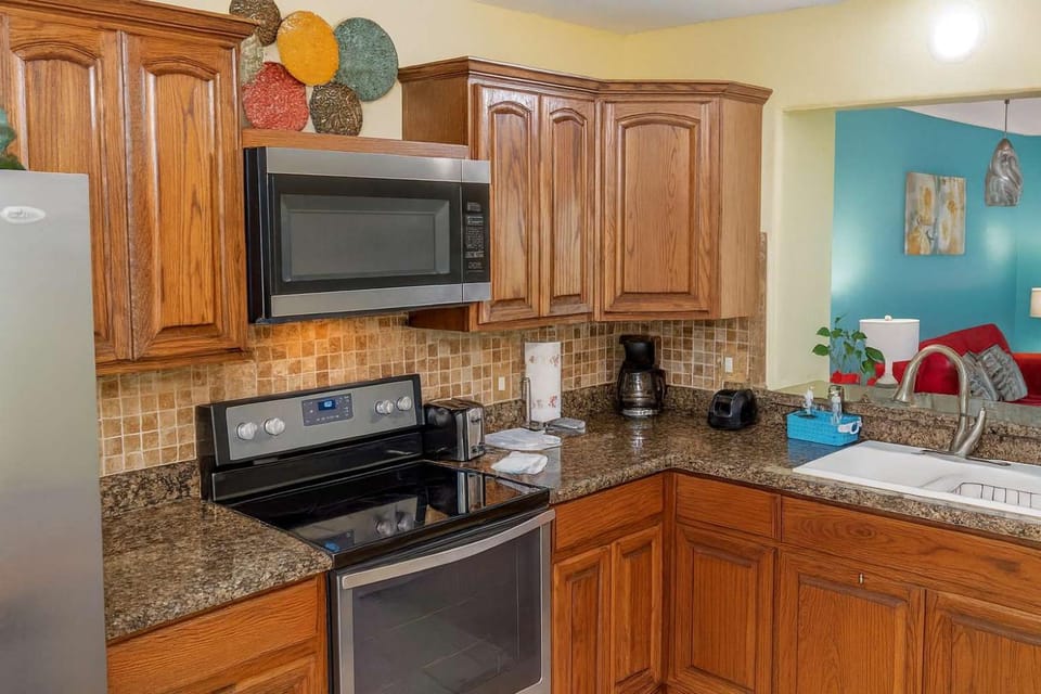 Kitchen or kitchenette, kitchen