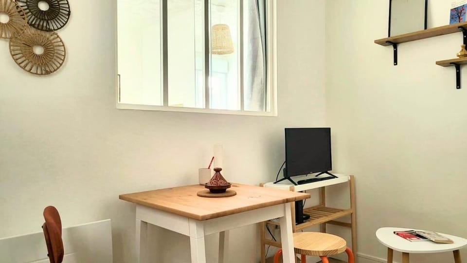 TV and multimedia, Dining area