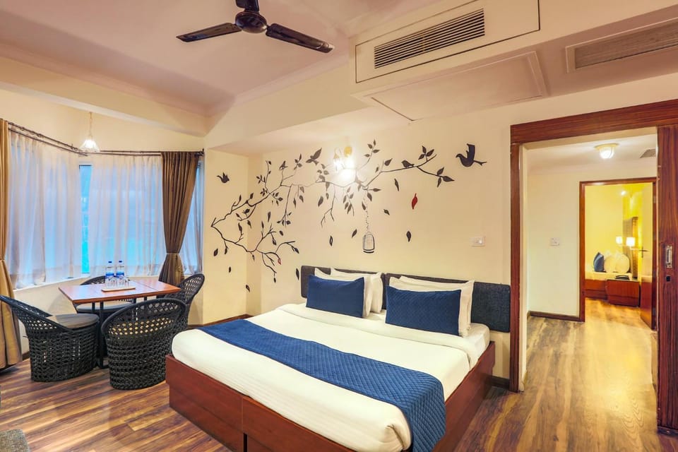 Photo of the whole room, Bedroom