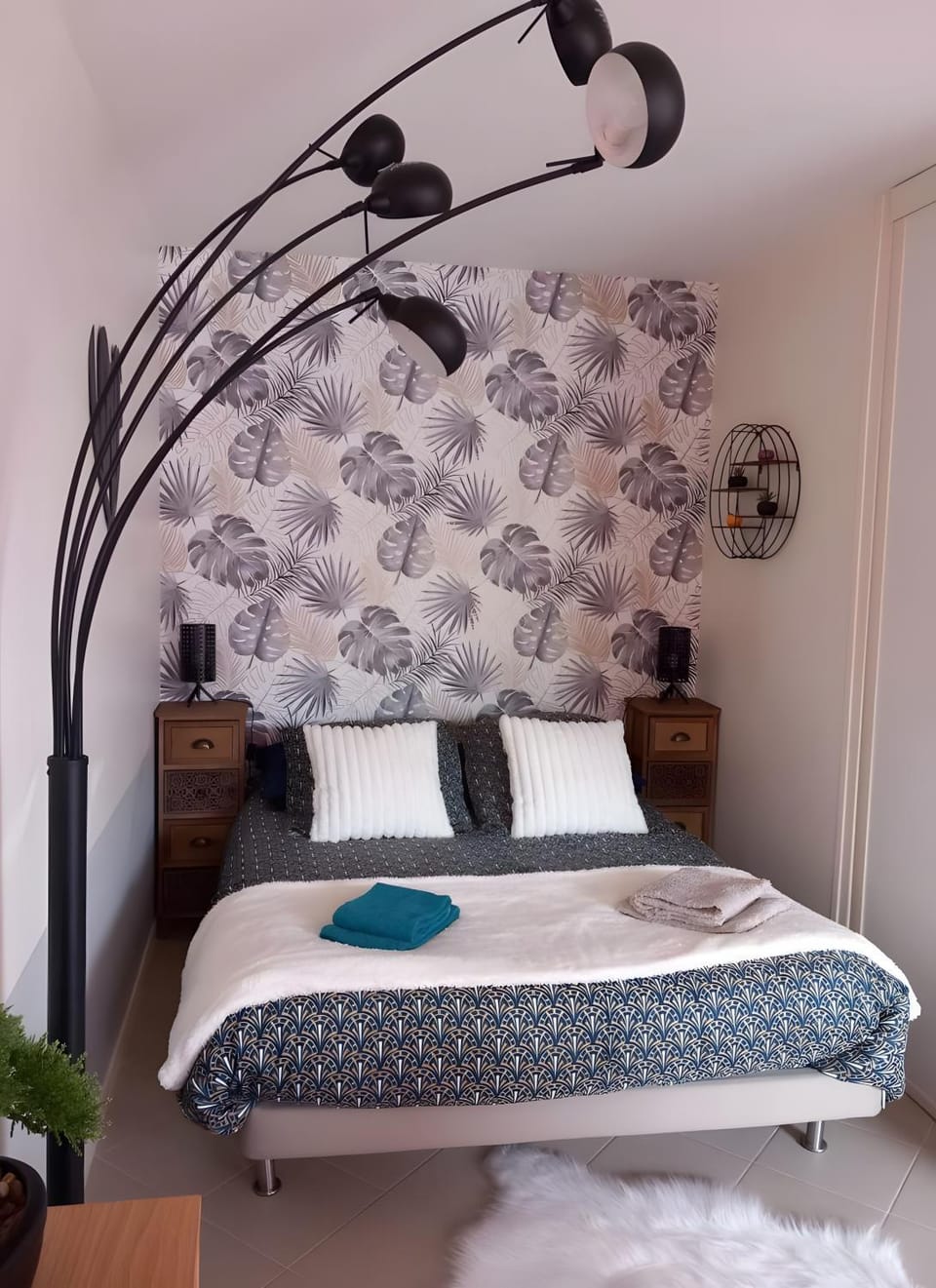 Living room, Bedroom