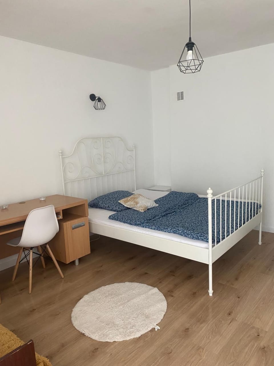 Apartament 4 pokoje 7 łóżek parking 115 m2 Apartment in Warsaw