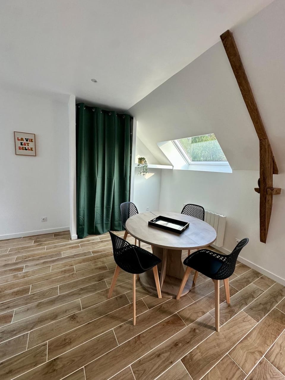 Dining area, storage