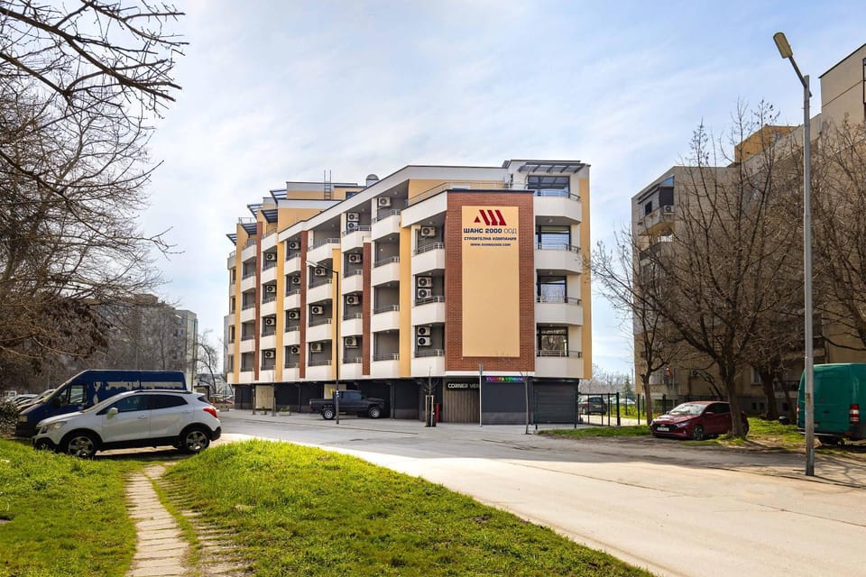 Bright and modern 1BDR in Plovdiv by Flat Manаger Apartment in Plovdiv