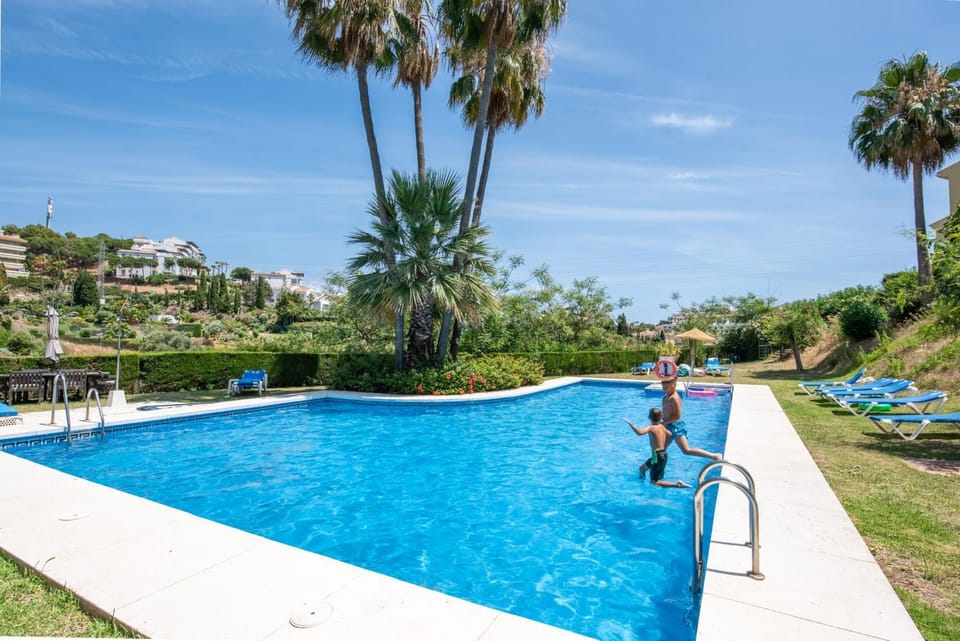 25 - Townhouse sur le golf de Miraflores House in Sitio de Calahonda