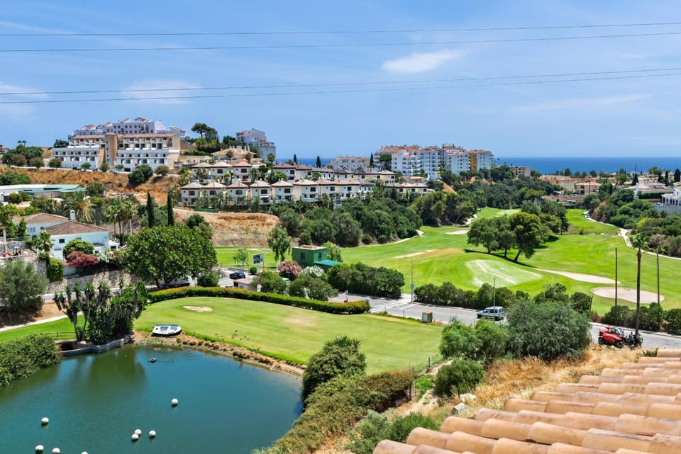 25 - Townhouse sur le golf de Miraflores House in Sitio de Calahonda