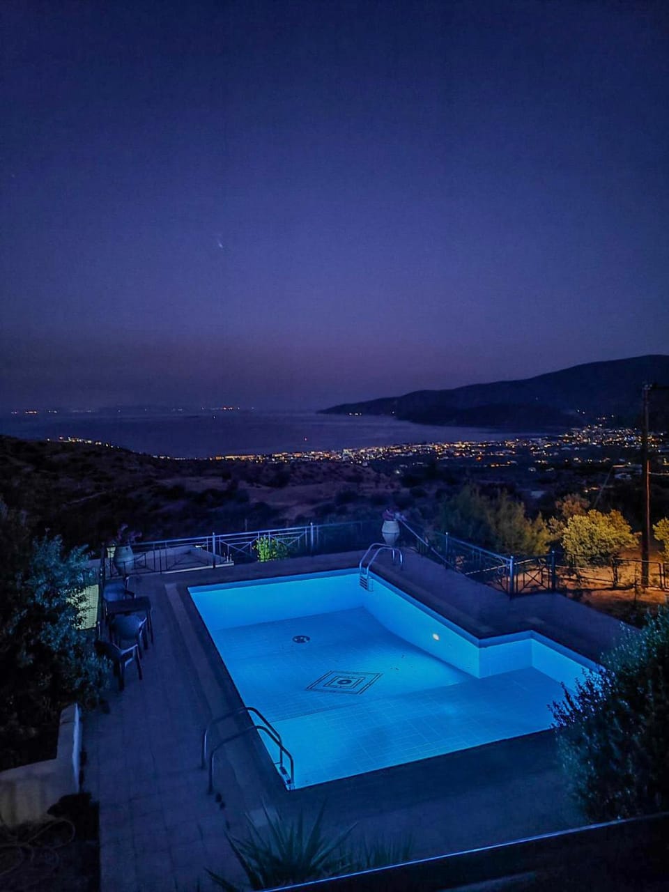 Night, Natural landscape, Mountain view, Pool view, Swimming pool, sunbed
