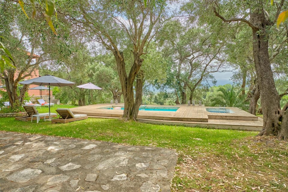 Garden, Swimming pool