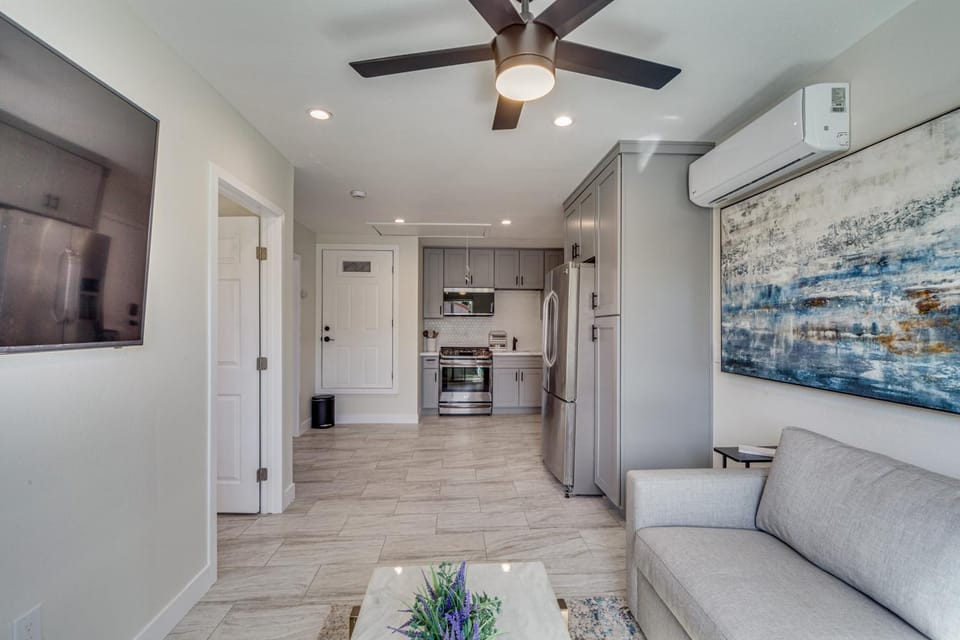 Cozy Coachella Valley Home! Golf, Shop + Dine House in La Quinta