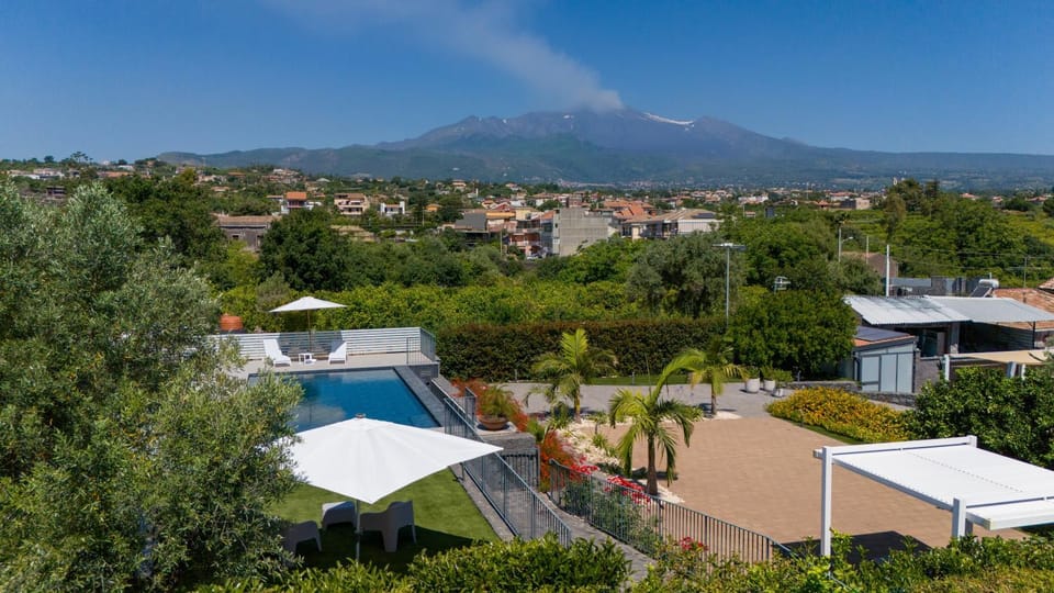 Bird's eye view, Mountain view, Inner courtyard view