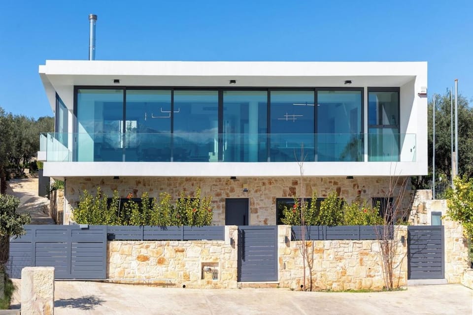 White View Villa by Alex Villa in Crete Region