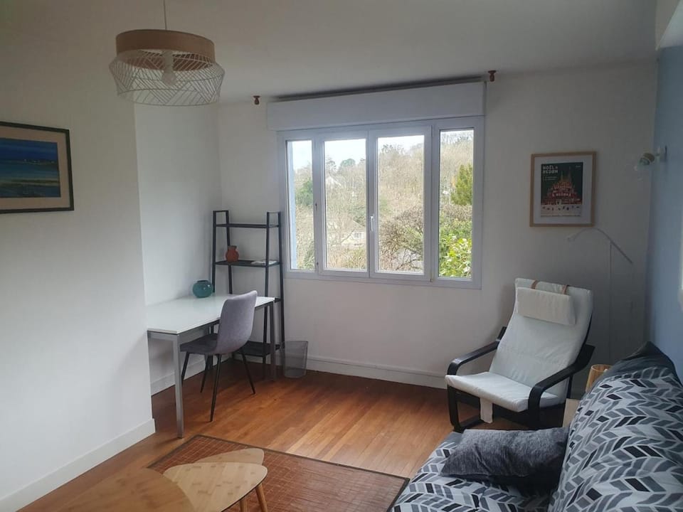 Living room, Photo of the whole room
