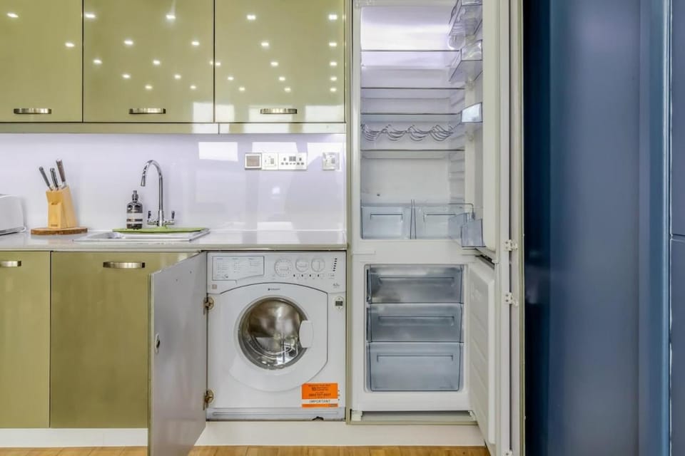 Central 1-bed Home in Bedford by Renzo, City Centre, Free Parking! Apartment in Bedford