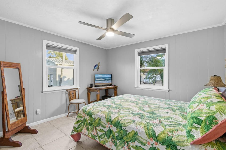Bed, Bedroom