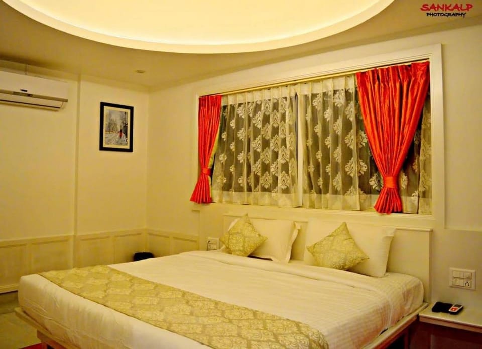 Hotel Sepoy Grande Hotel in Mysuru