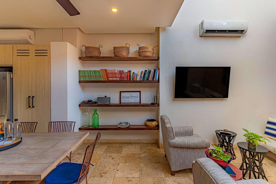 TV and multimedia, air conditioner