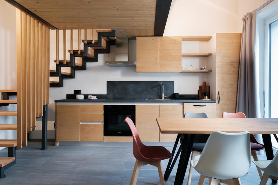 Kitchen or kitchenette, Living room