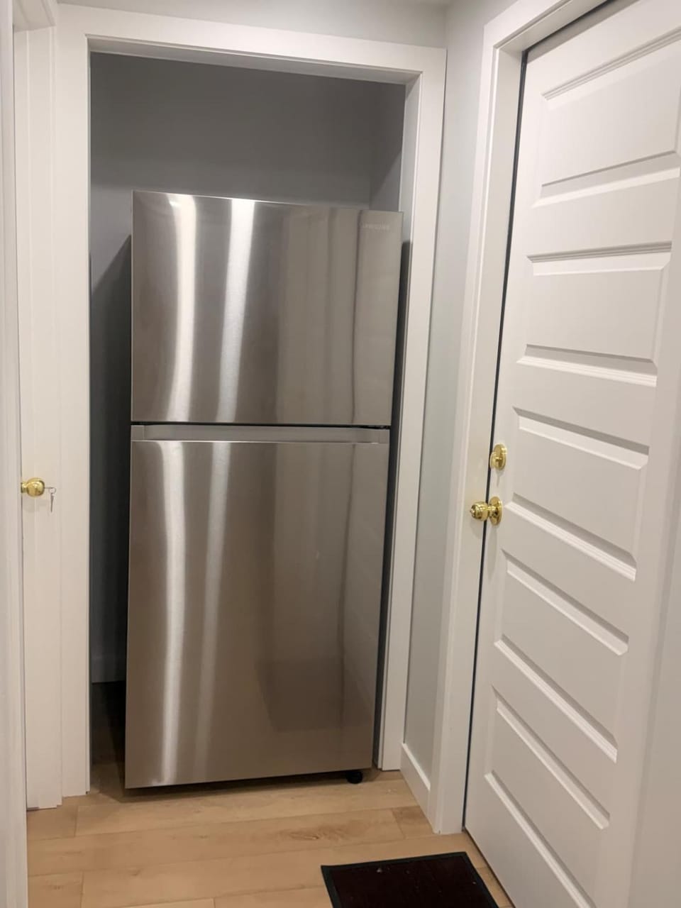 Casa Bel ! Luxury 2-Bedroom Retreat in Saskatoon Apartment in Saskatoon