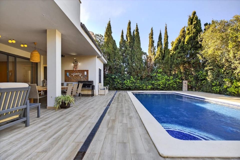 Villa Verticè - Bright Luxury Villa Villa in Can Picafort