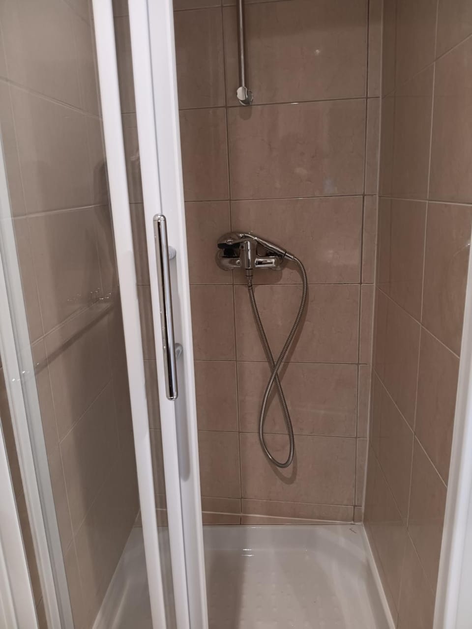 Appartement neuf tout équipé, proche de toutes commodités Apartment in Bagnoles de l'Orne Normandie