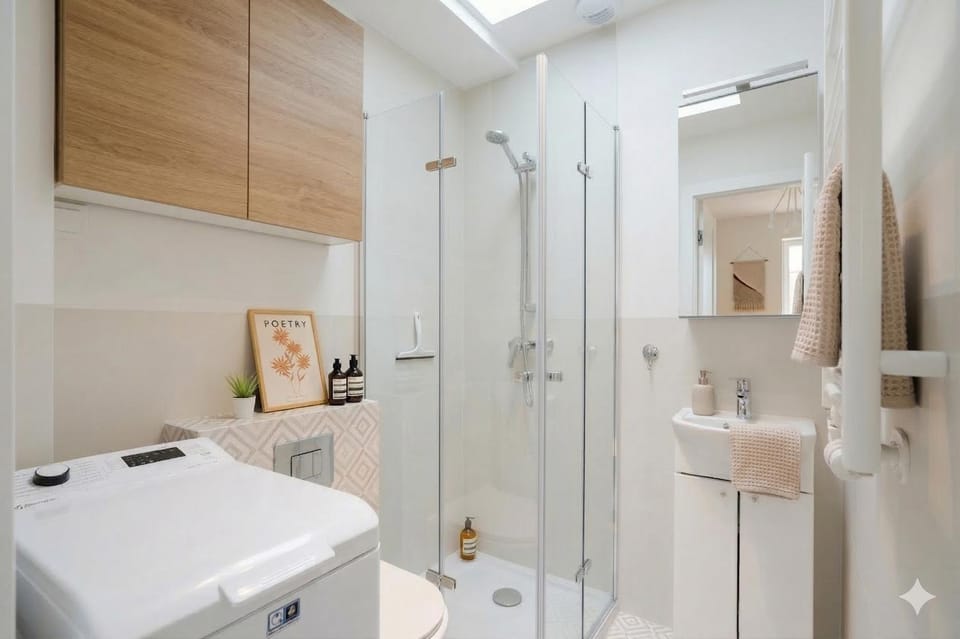 Shower, Toilet, Bathroom, towels
