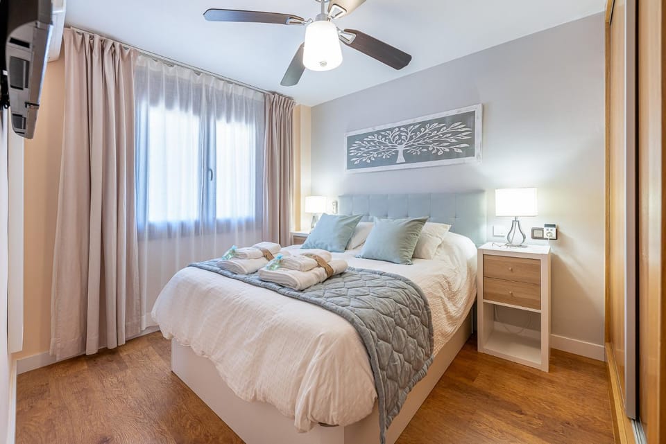 797 HOLIDAY RENTALS - Carrasco Beach House in Torremolinos