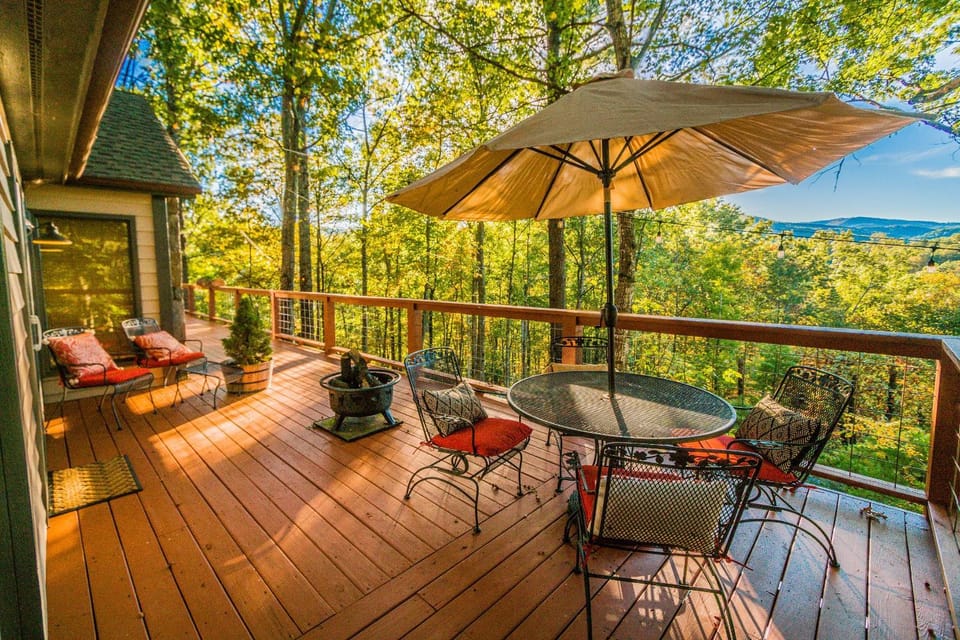 Acorn Cottage - Powder Horn Mountain House in Watauga