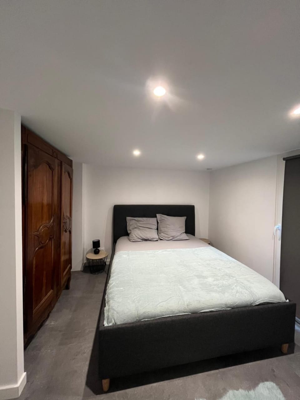 Property building, Living room, Bedroom