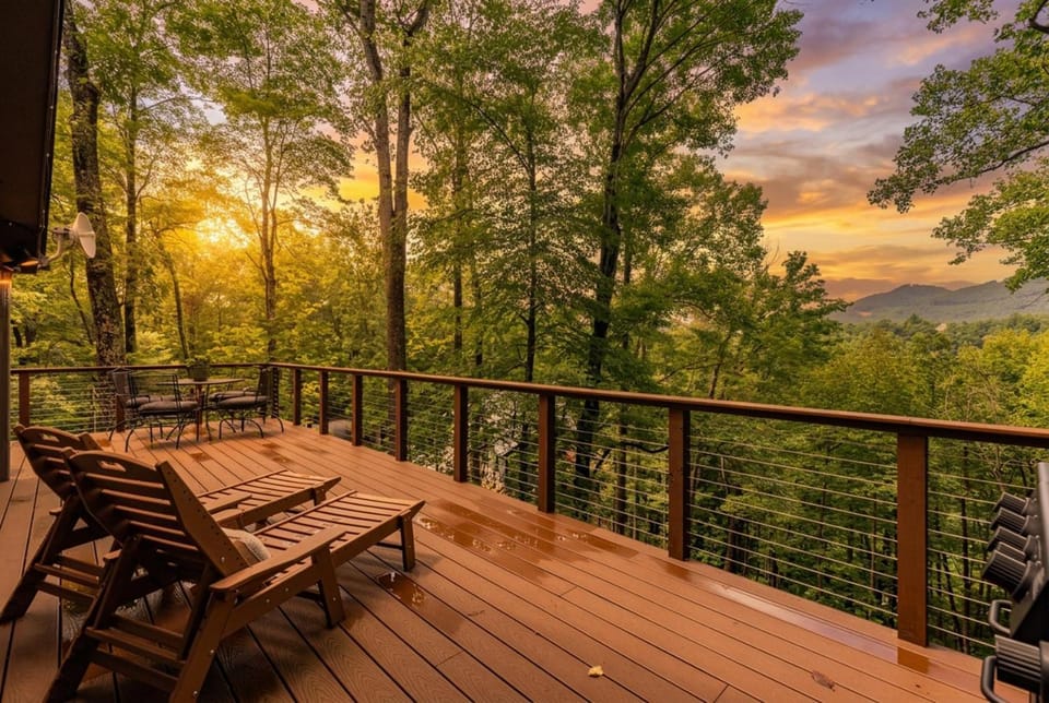 The Mossy Antler - Powder Horn Mountain House in Watauga