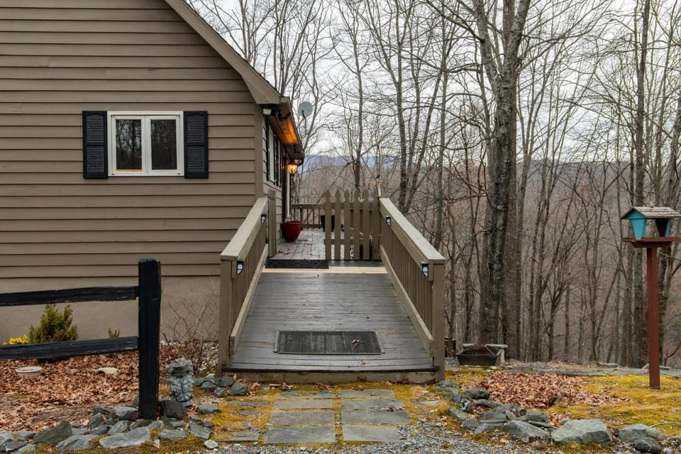 Moondust Lodge - Powder Horn Mountain House in Watauga