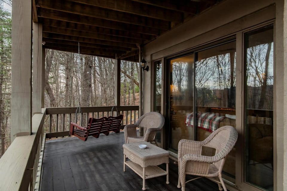 Moondust Lodge - Powder Horn Mountain House in Watauga