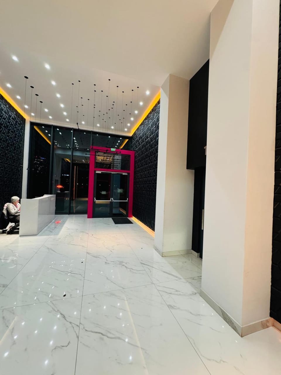 Property building, Facade/entrance, Location