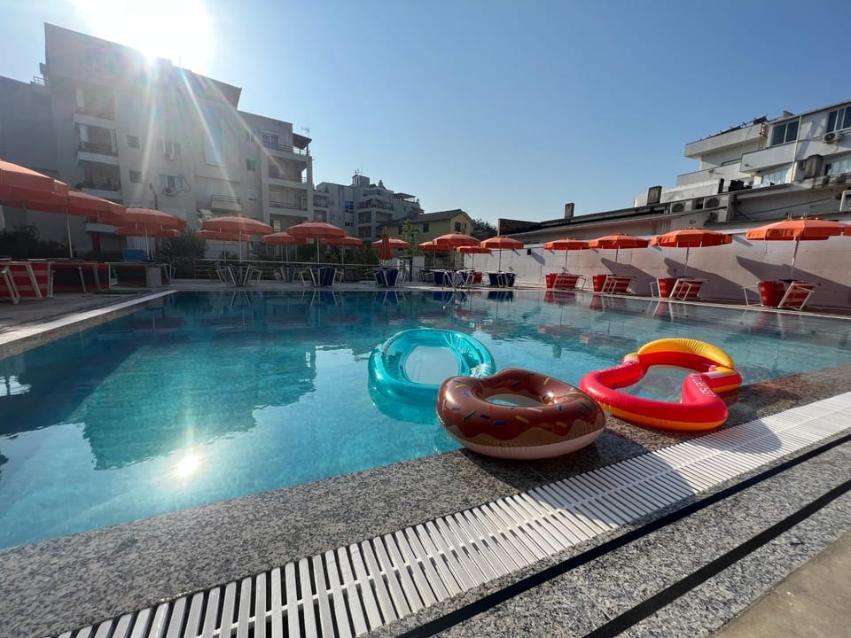 Day, Pool view, Swimming pool
