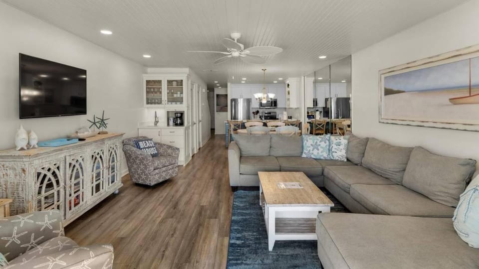 Beachfront, Bikes, Cloud 9, Sleeps 11, 30A House in Seacrest