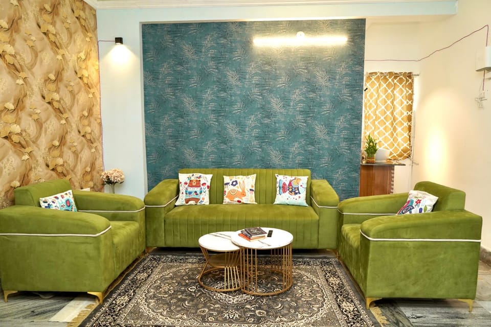 Family friendly nest Apartment in Varanasi