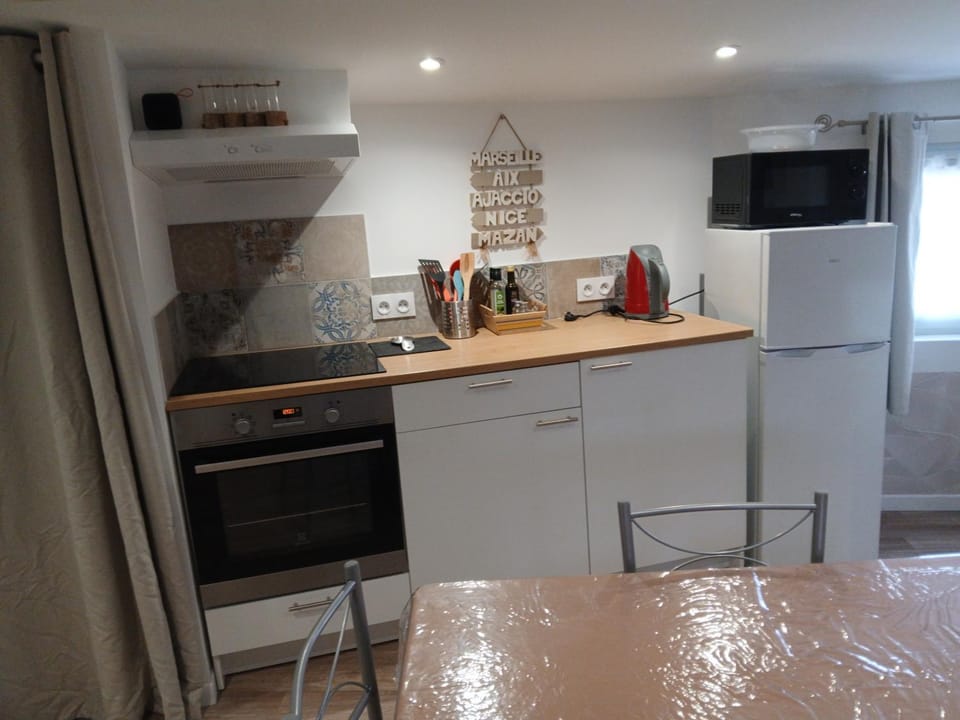 L appart Apartment in Mazan