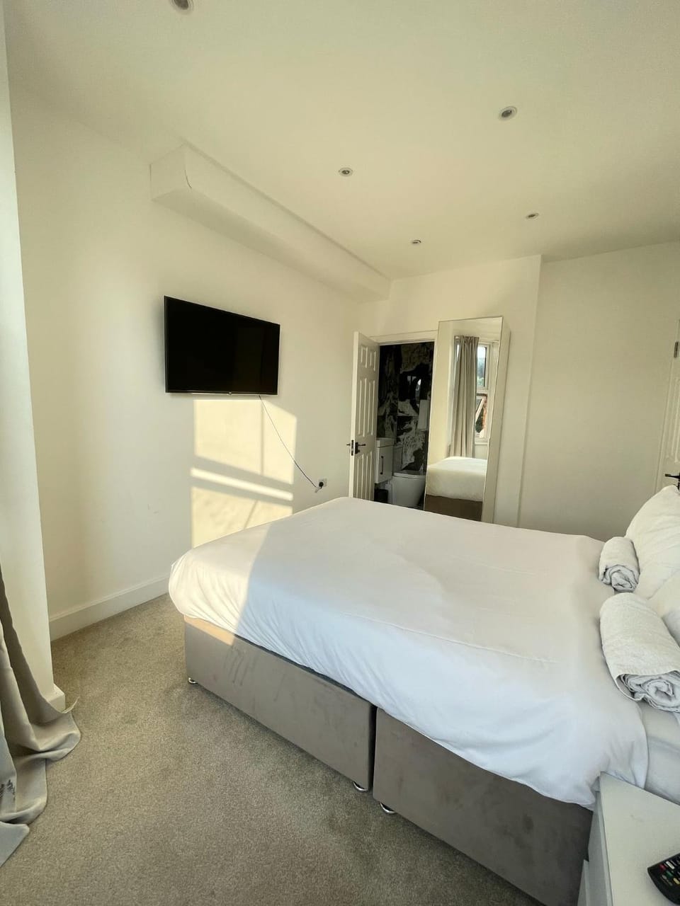 Ensuites 2 min walk from edgware station Vacation rental in Edgware