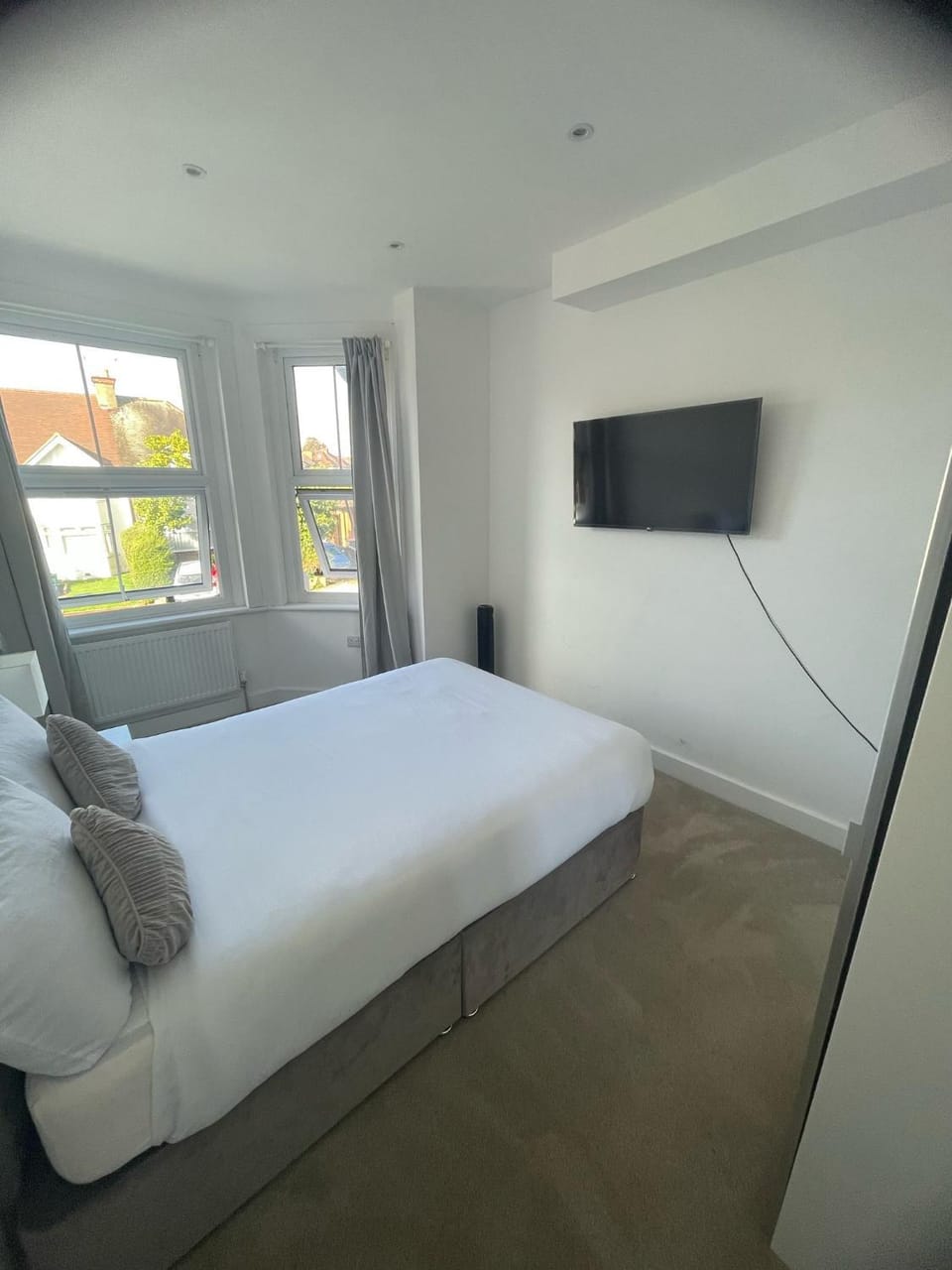 TV and multimedia, Photo of the whole room