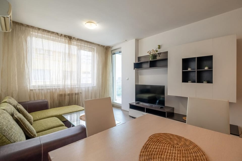 Comfortable and Quiet 1BDRM Apt. Apartment in Sofia