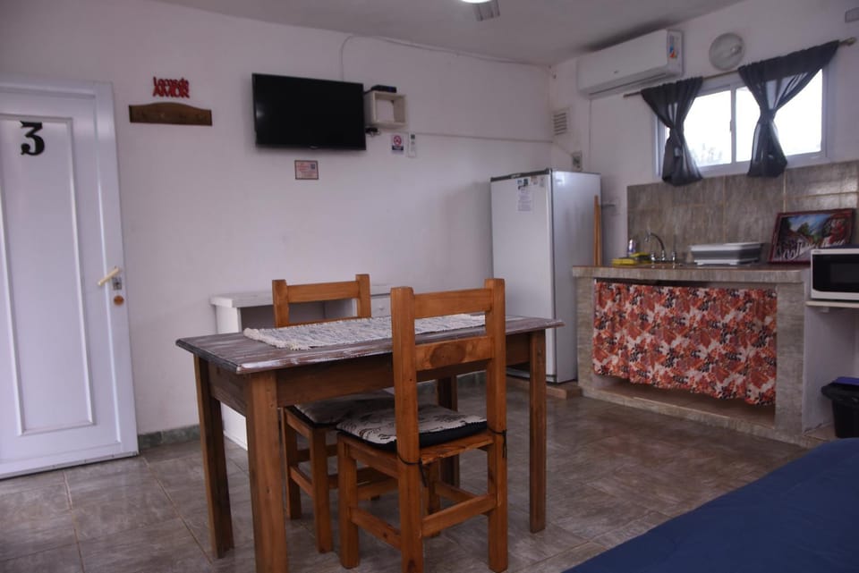 TV and multimedia, Kitchen or kitchenette, Dining area