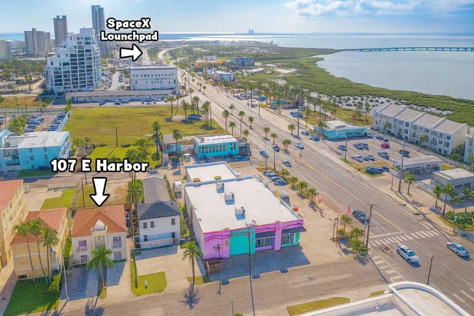 Nearby landmark, Activities