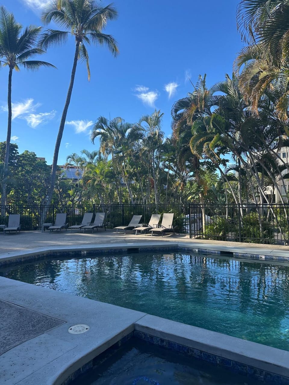 Hot Tub, Swimming pool