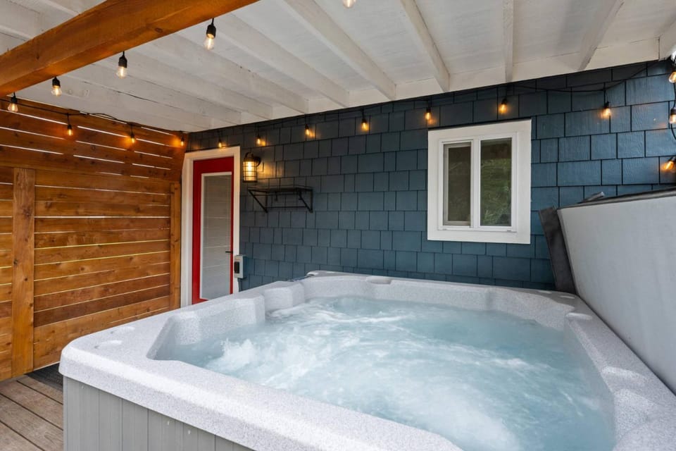 Cozy Coastal Cabin Cabin in Rockaway Beach