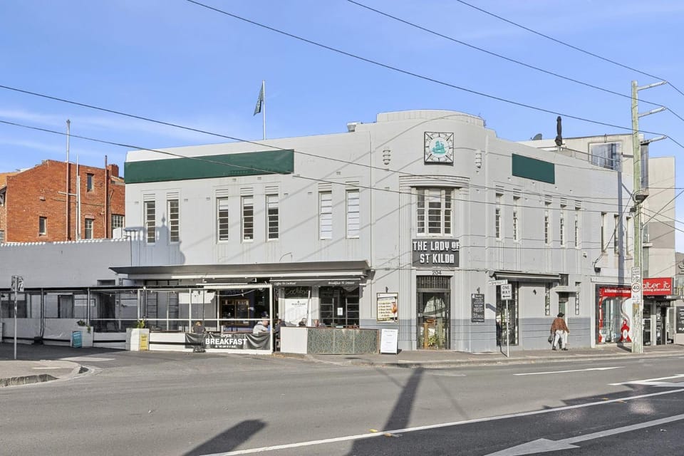 The Barkly Scene with Rooftop Retreat Apartment in Saint Kilda