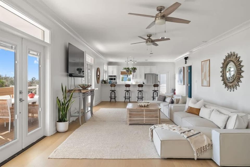 Sea Breeze Sanctuary 11BR Gulf-View 30A Estate House in South Walton County