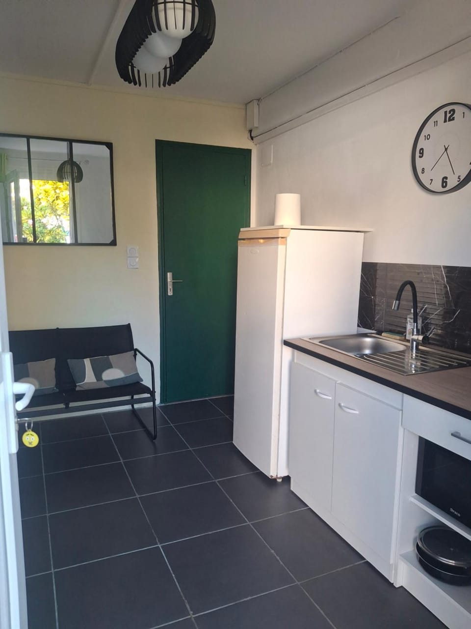 F2, fonctionnel, proche aéroport et commoditées Apartment in Martinique