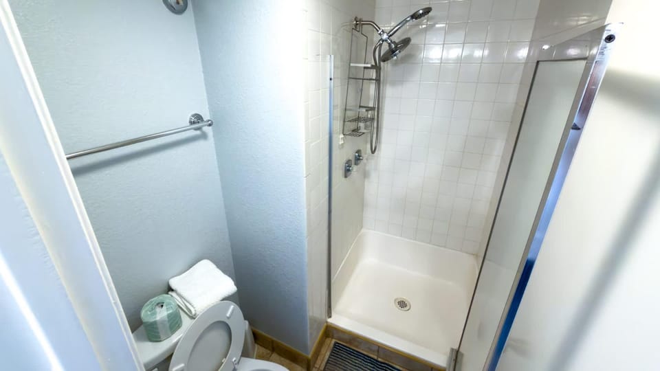 Bathroom, Bath